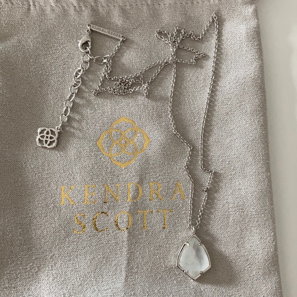 Kendra Scott Ivory Mother of Pearl Necklace